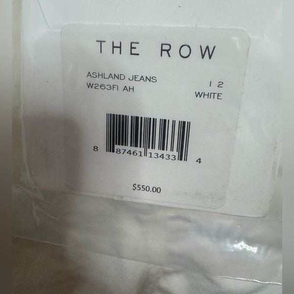 THE ROW Ashland Cropped Straight-Leg Jeans
 
Retail 550usd - Picture 5 of 8